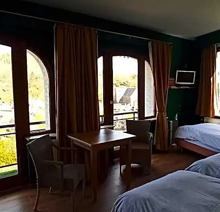 Le 3*